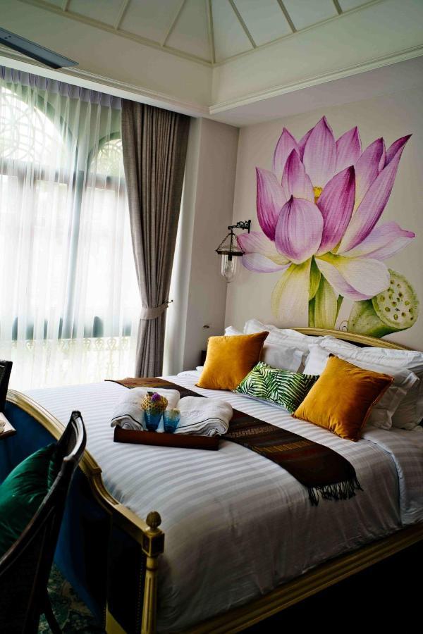 The Knight House Bangkok Apartment Bagian luar foto